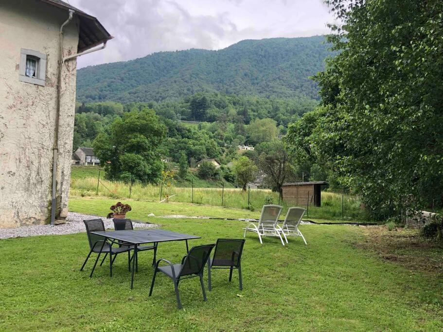 Ferienwohnung Au Bord Du Gave Laruns Exterior foto